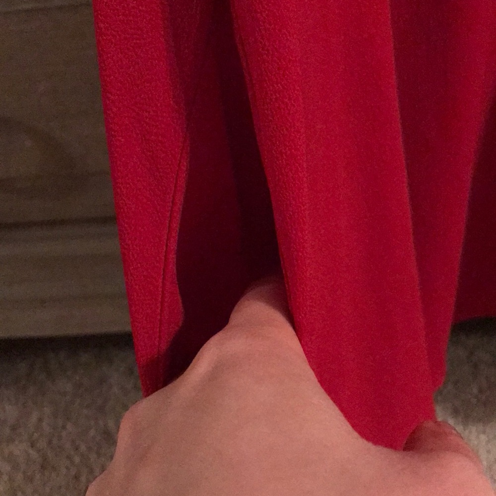 Red dress - Picture 2 of 3